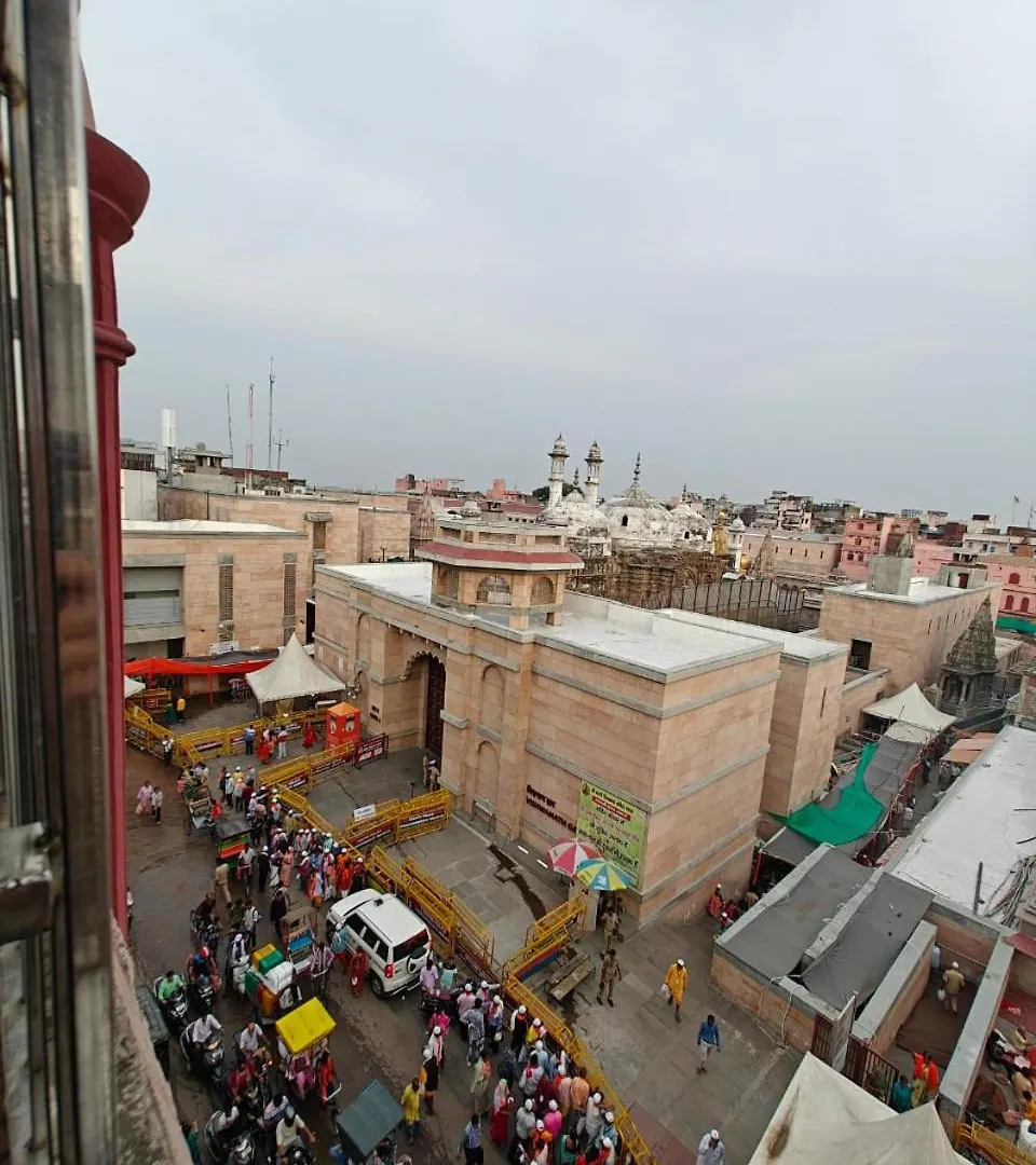 Shri Kailash Pati Guest House- Opposite Kashi Vishwanath Temple Varanasi